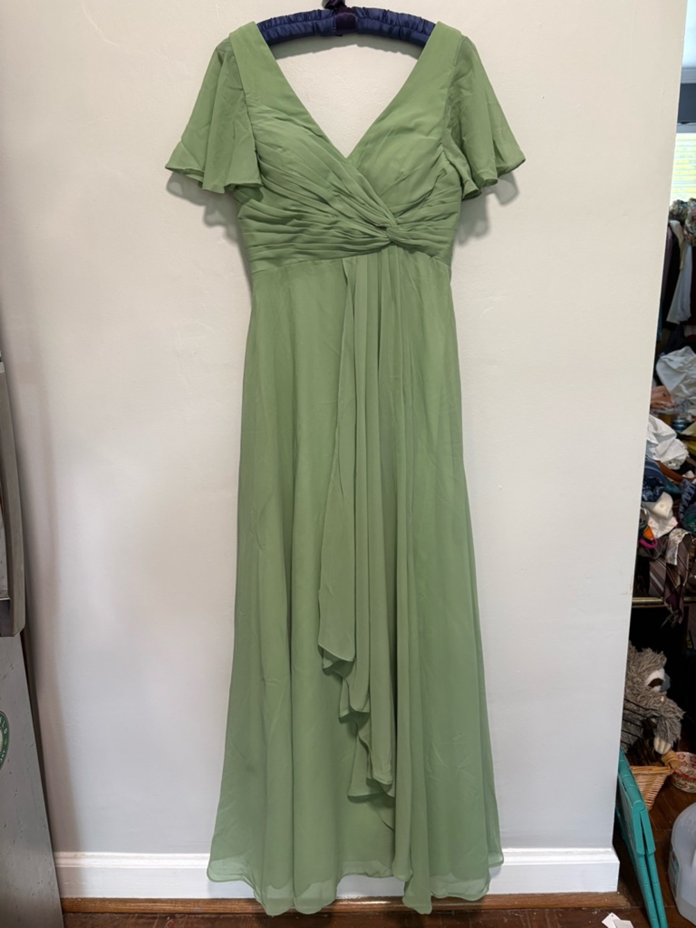 Women's Sage Green V-Neck Flutter Sleeve Maxi Dress
